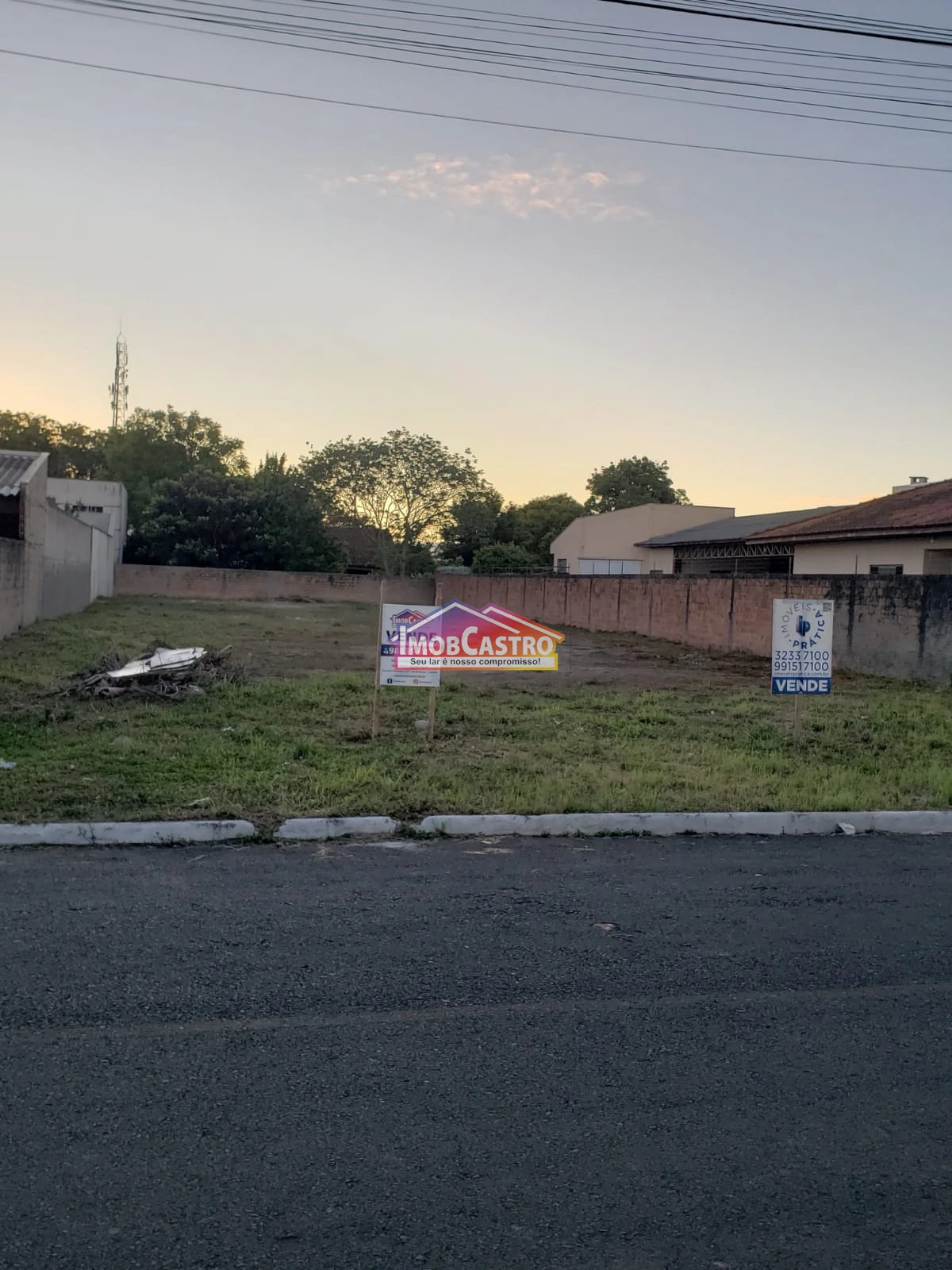 <strong>TERRENO NA MORADA DO SOL</strong>