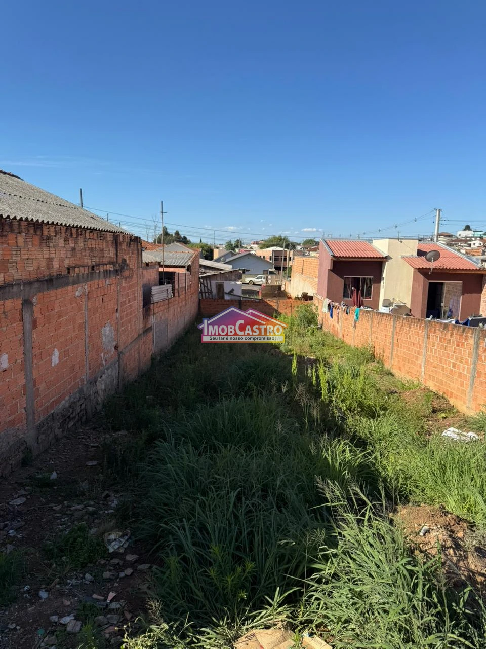 <strong>TERRENO COM 175m² PRONTO PARA CONSTRUIR - JARDIM PANDORF</strong>