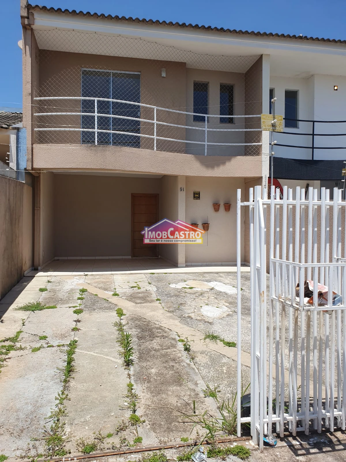 <strong>SOBRADO DE 3 QUARTOS E 1 SUÍTE DISPONÍVEL - PONTA GROSSA</strong>