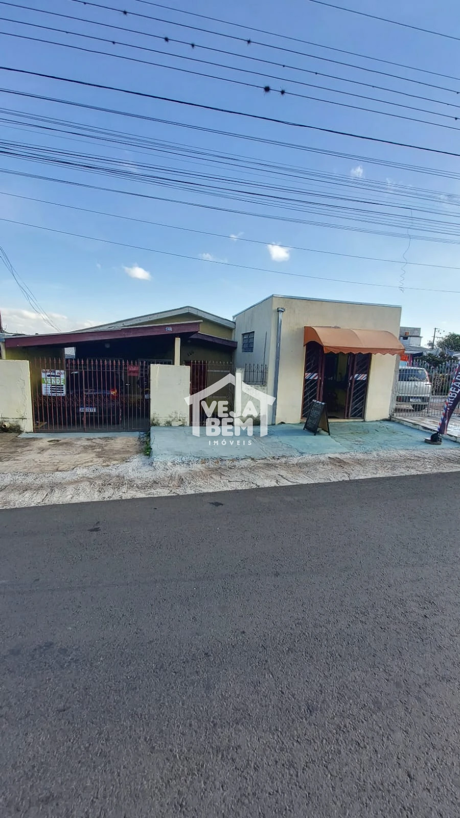 Casa Com 2q - Com Ponto Comercial - Uvaranas