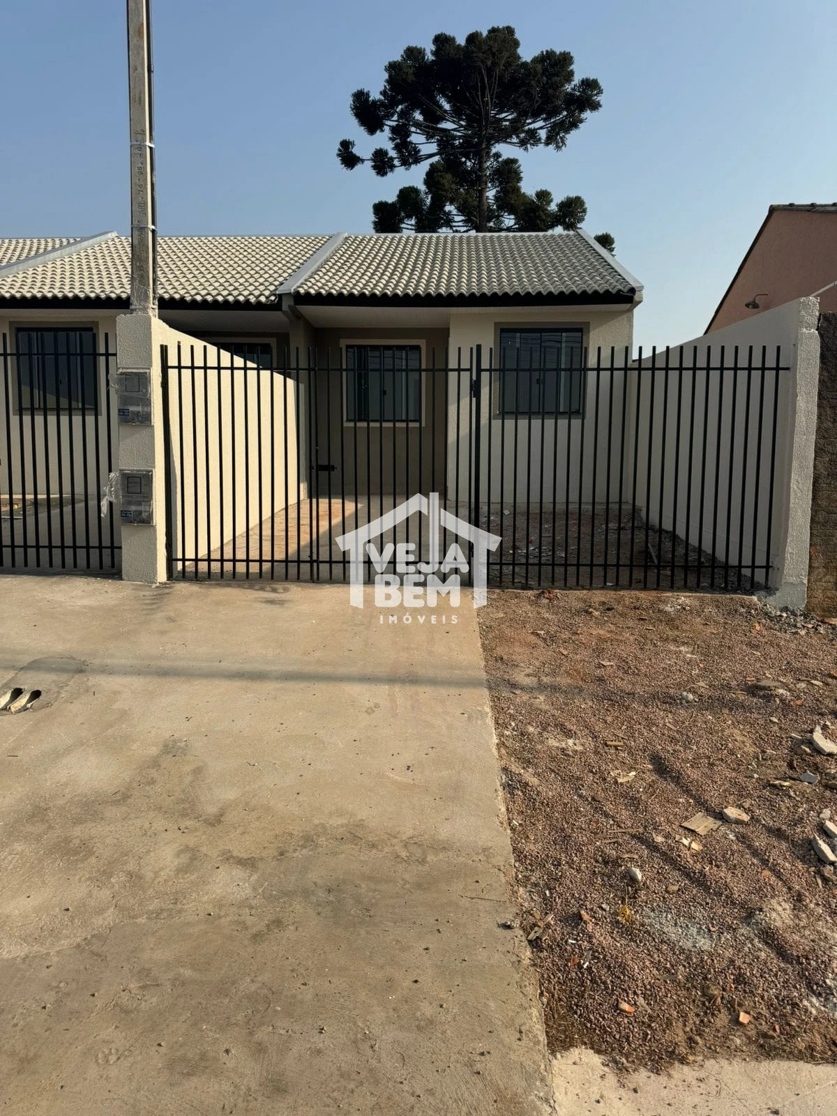 Imóvel No Bairro Esplanada Com 2 Quartos