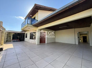 <strong>Sobrado, Jardim Dona Helena, Castro/PR</strong>