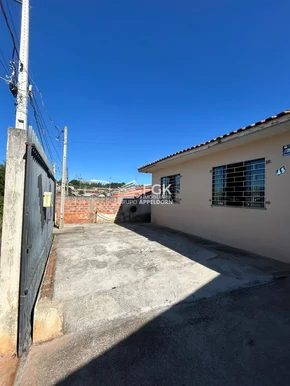 <strong>Casa, Santa Terezinha, Castro/PR</strong>
