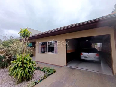 <strong>Casa, Vila Rio Branco, Castro/PR</strong>