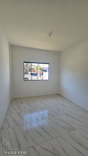 Casa Em Laje Na Região Do Pimentel Em Uvaranas