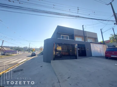 <strong>Sobrado de esquina semi mobiliado à venda na Nova Rússia</strong>