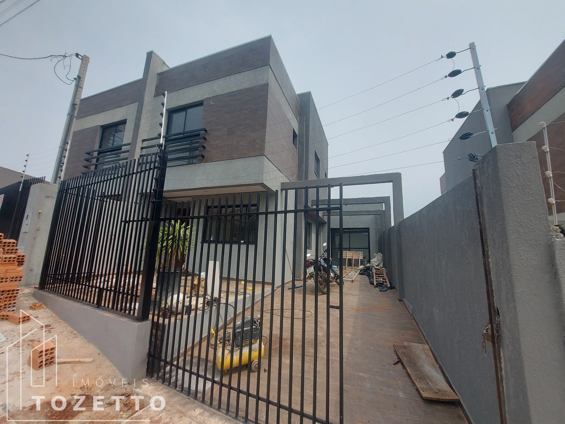 <strong>Sobrado de alto padrão à venda na Vila Estrela</strong>