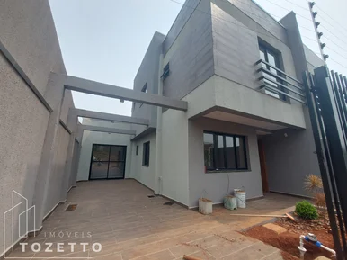 <strong>Sobrado de alto padrão à venda na Vila Estrela</strong>