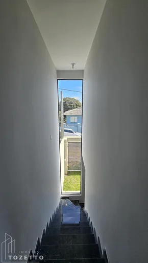 Lindo Sobrado De Esquina No Bairro Ronda