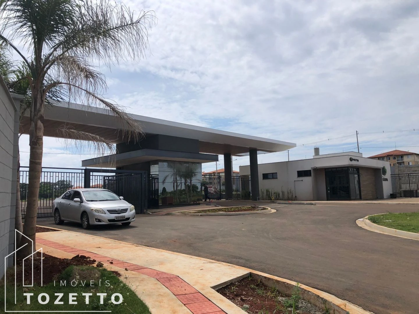 Terreno de esquina no Condomínio Clube La Riserva - Foto 1