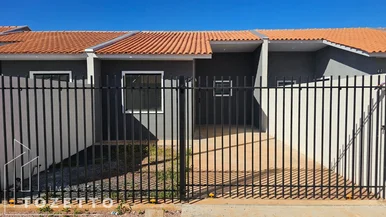 <strong>Excelente casa com amplo terreno nos fundos! Terraliz</strong>