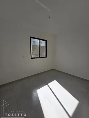 Residencial Monte Grappa Em Uvaranas De 2 Quartos