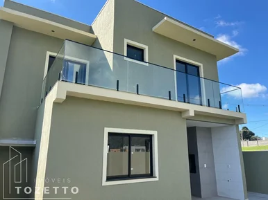 <strong>Excelente Sobrado à Venda no Condomínio Valle do Sol</strong>