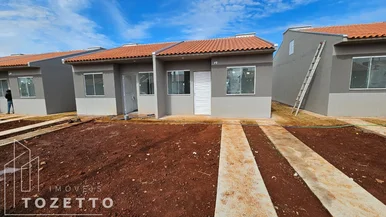 <strong>Casas em laje no Jardim Royal em Uvaranas</strong>