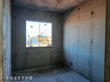Casas Em Laje No Jardim  Royal Em Uvaranas