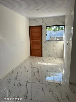 Casa Com Amplo Terreno à Venda No Jardim Centenário