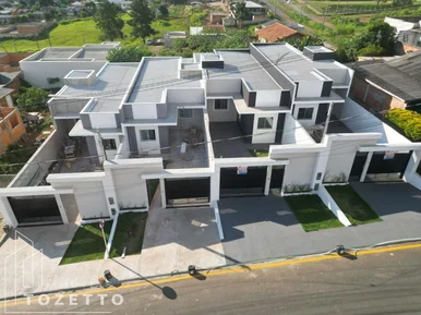 Casa Com Suíte Na Vila Romana!