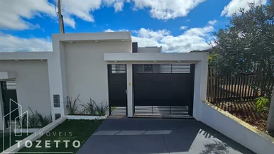 Casa Com Suíte Na Vila Romana!
