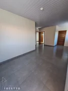 <strong>Casa de fundos com entrada individual !  Castanheira</strong>