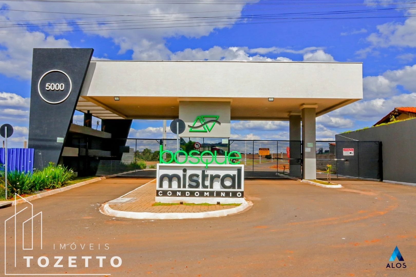 <strong>TERRENO NO CONDOMÍNIO BOSQUE MISTRAL</strong>