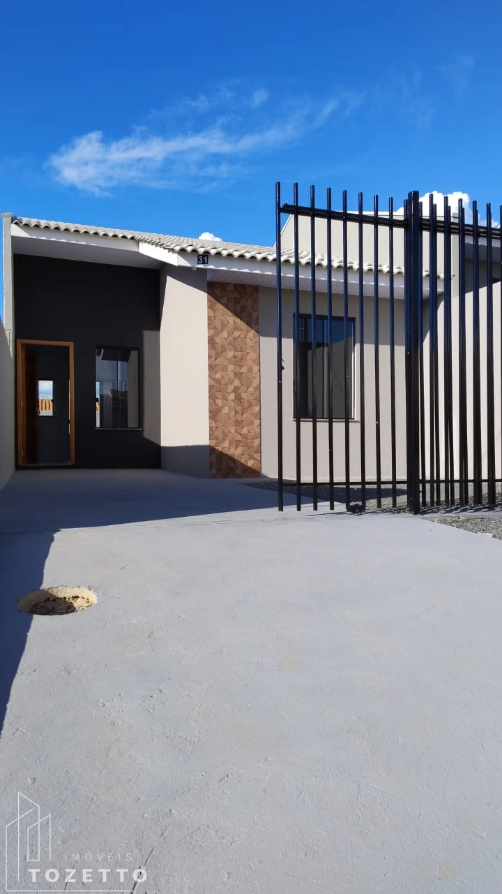 Casa n de esquina no Cidade Jardim com dois quartos em Uvaranas - Foto 1