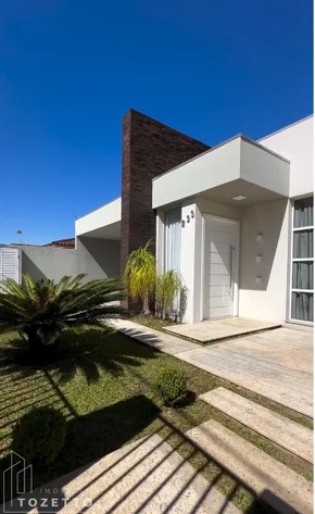 <strong>Casa alto padrão 100% mobiliada e decorada ! Chapada</strong>