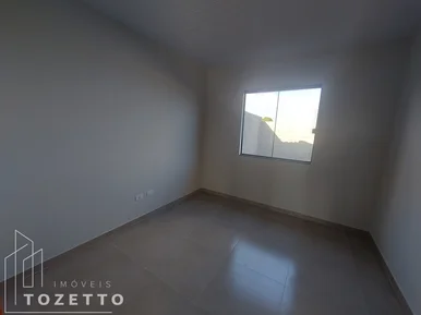 Excelente Casa à Venda Na Rua Principal Do Recanto Verde