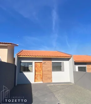 <strong>Casa com excelente sobra de terreno no Terraliz</strong>