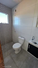 <strong>Casa com passagem lateral à venda no GSP em Uvaranas</strong>