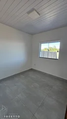 <strong>Casa com passagem lateral à venda no GSP em Uvaranas</strong>