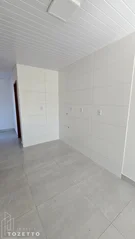<strong>Casa com passagem lateral à venda no GSP em Uvaranas</strong>