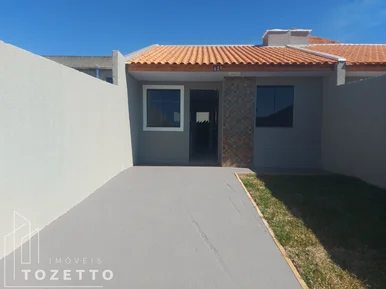 Casa Na Rua Principal Do Gsp à Venda Em Uvaranas