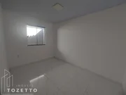 <strong>Casa na rua principal do GSP à venda em Uvaranas</strong>