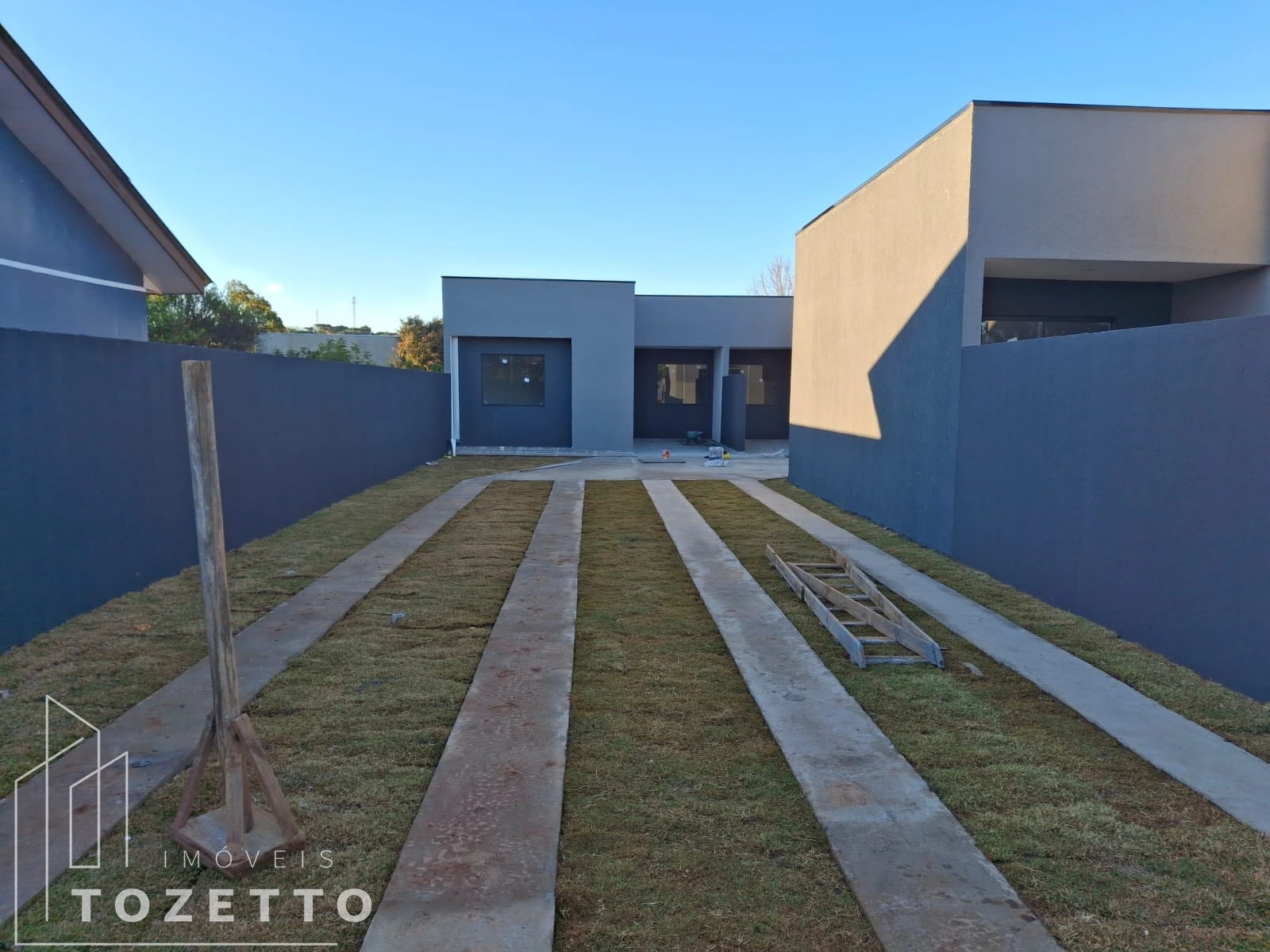 Casas de fundos com 2 quartos no Vila Cipa ! - Foto 1