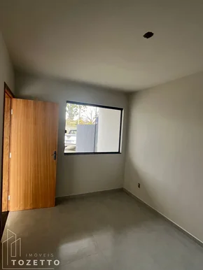 Casas De Fundos Com 2 Quartos No Vila Cipa !