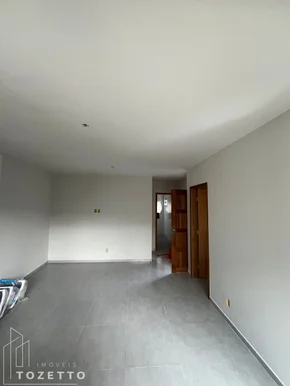 Casas De Fundos Com 2 Quartos No Vila Cipa !