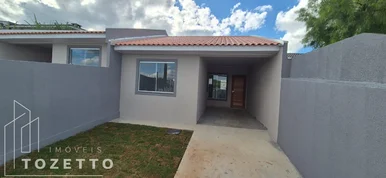 <strong>Casa ampla com garagem coberta no Chapada!</strong>