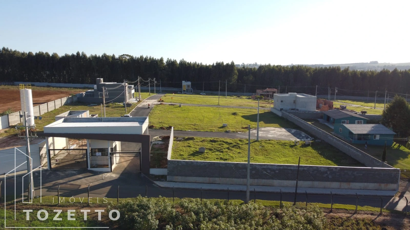 <strong>Terrenos no Condomínio Valle do Sol</strong>