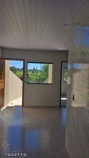 Casa Com Amplo Terreno Nos Fundos- Lagoa Dourada