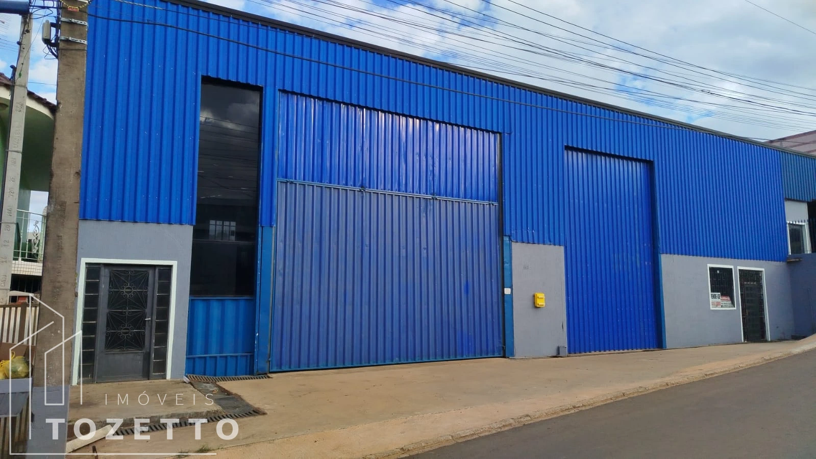 <strong>BARRACÃO À VENDA NA REGIÃO DO CHAPADA</strong>