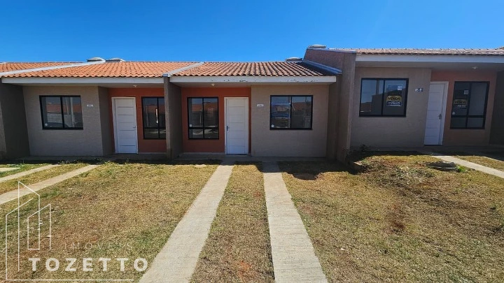 <strong>Casa com terreno nos fundos -Cidade Jardim</strong>