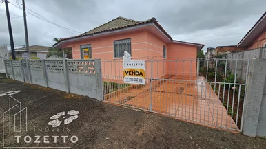 <strong>Casa à venda - Terreno amplo em ótima localização!</strong>