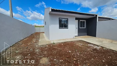 <strong>CASA DE ESQUINA À VENDA - TERRALIZ</strong>