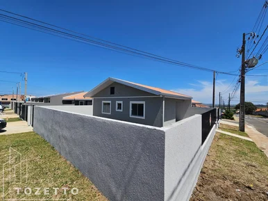 Casa De Esquina Com Excelente Localização No Costa Rica