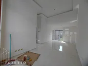 <strong>Casa com terreno e suíte à venda no GSP em Uvaranas</strong>