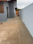 <strong>Casa com passagem lateral no Parque das Palmeiras</strong>