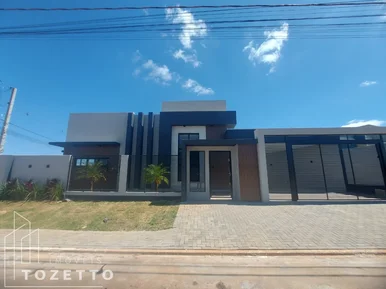 <strong>Casa de esquina - 3 quartos com suíte! Nova Ponta Grossa</strong>