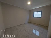 <strong>Casa de esquina - 3 quartos com suíte! Nova Ponta Grossa</strong>