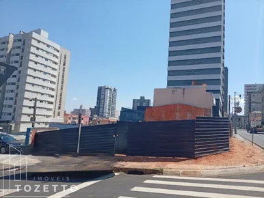 Terreno De Esquina Na Região Central De Ponta Grossa!