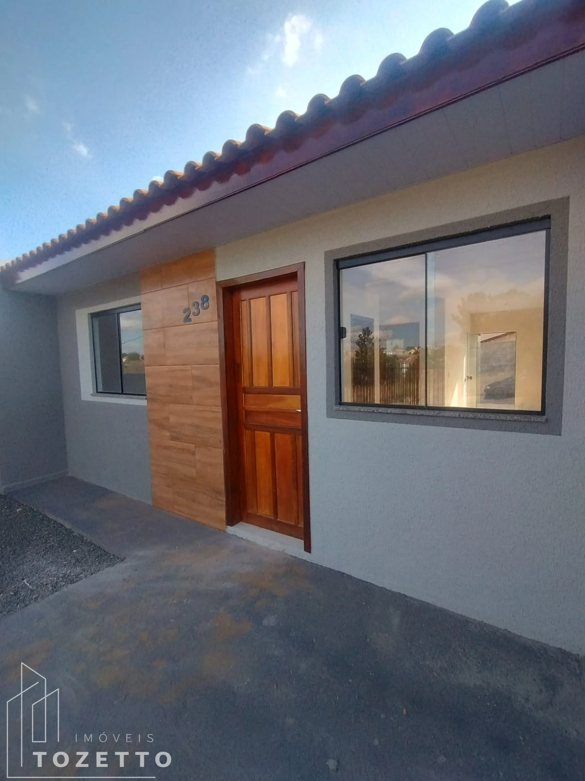 <strong>Casa no Terraliz com amplo terreno nos fundos!</strong>